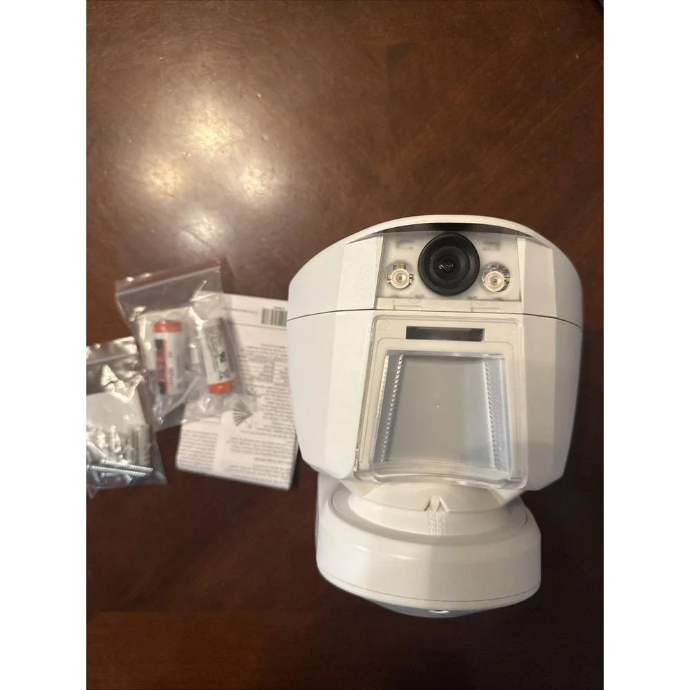 DSC PG9944 Wireless Outdoor PIR Motion Detector With Built In‎ Camera